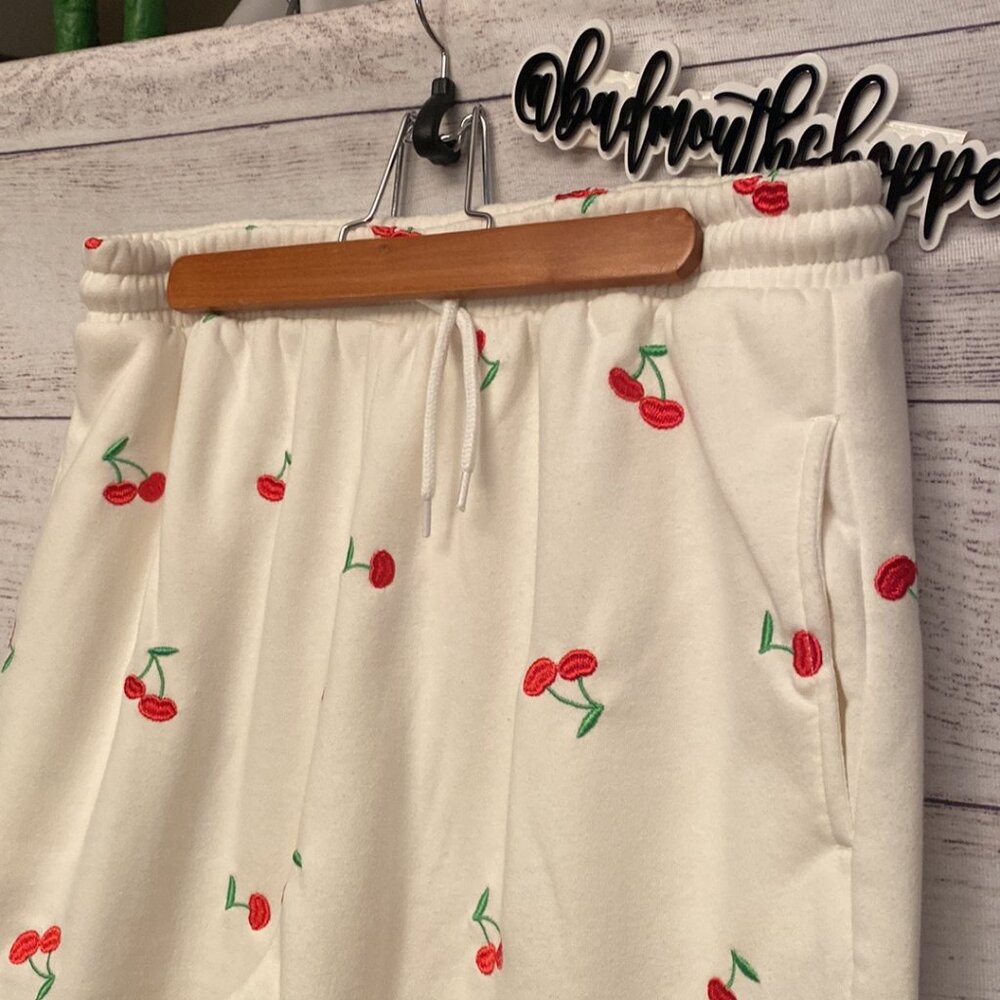 Vinyl Icons from TJ Maxx Embroidered Cherry Cherries Sweatshirt Sweatpants Set - Picture 3 of 13